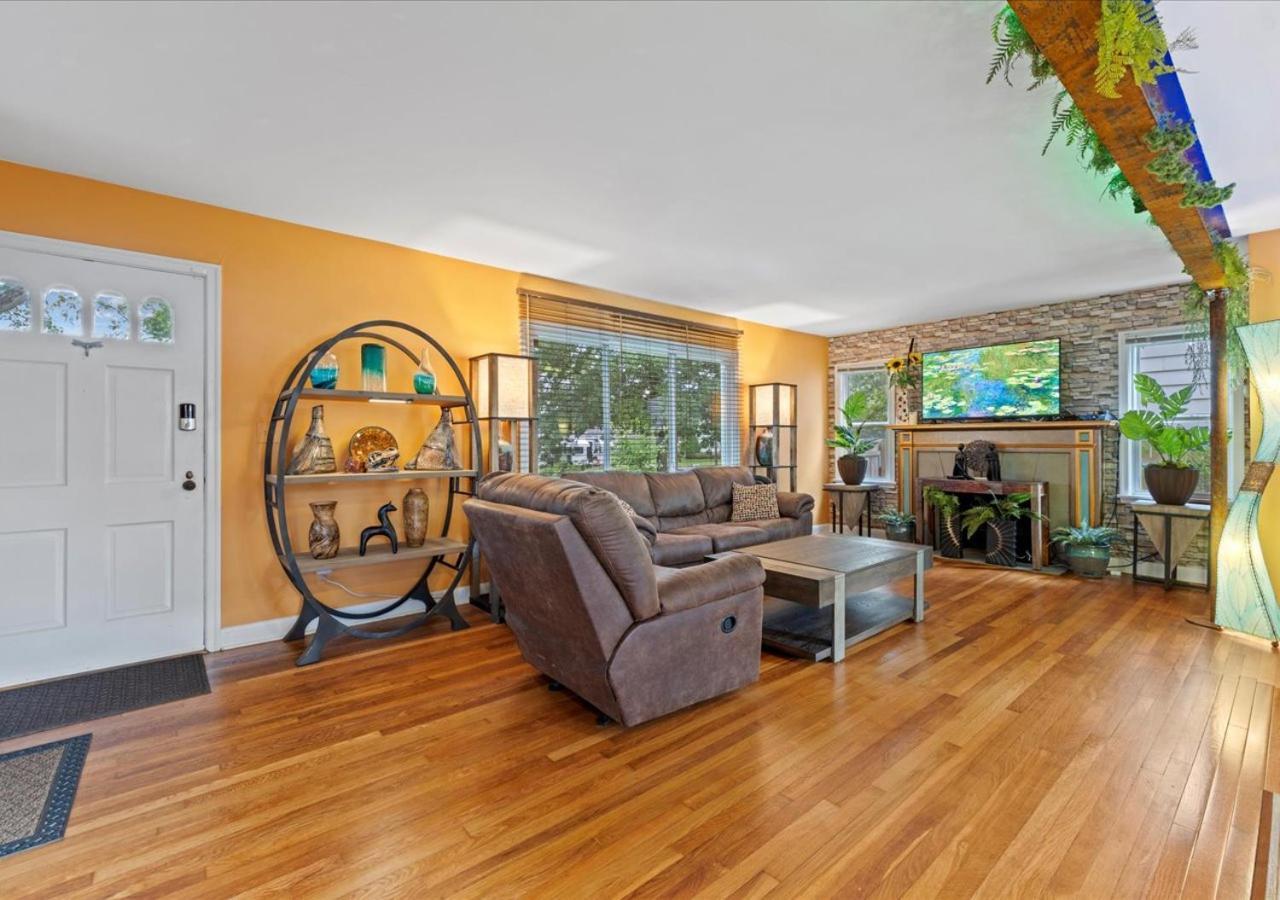 Charming 3 Bedroom House In A Quiet Neighborhood โคลัมบัส ภายนอก รูปภาพ